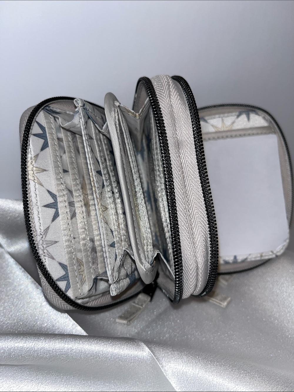 LUG - NWOT - Splits 2 Compact RFID Wallet - Only 1 available now in Rosy Glow - Picture 9 of 16